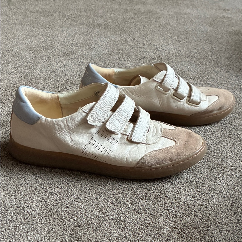 Sam Edelman Reve Sneakers - Picture 3 of 10